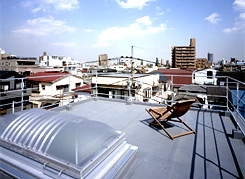 ��¤��˥å�