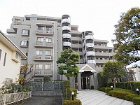 ���ƥ�����Ω��µ�ǰ����