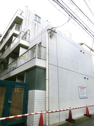 立派な造りの外観です 立派な造りの外観です