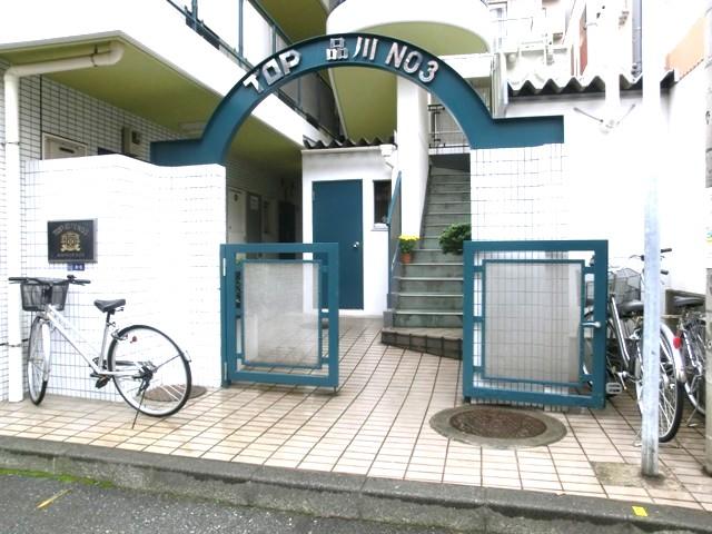 清潔感のある物件エントランスです 清潔感のある物件エントランスです
