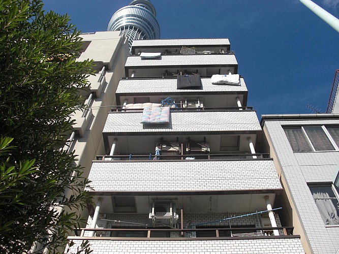 立派な造りの外観です 立派な造りの外観です