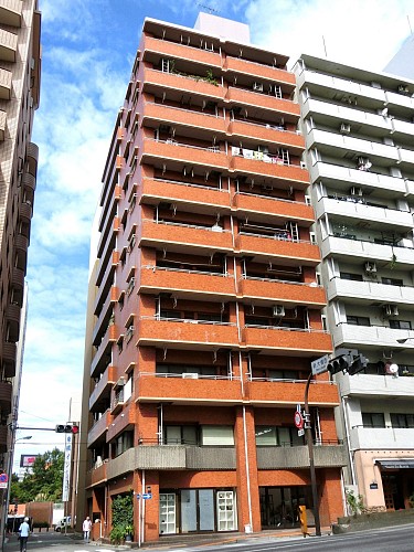 高級感のある11階建てマンション 高級感のある11階建てマンション