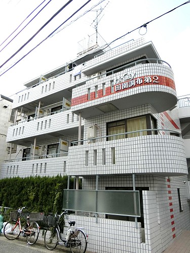 立派な造りの外観です 立派な造りの外観です