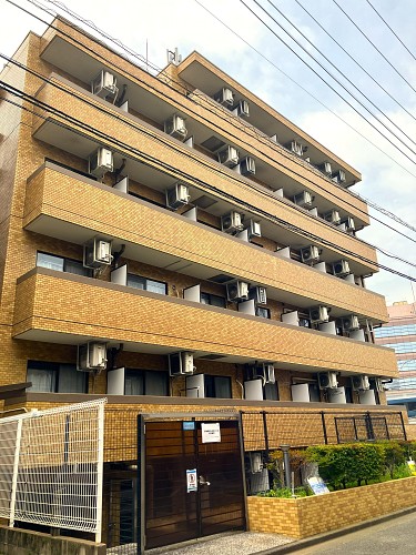 落ち着いた佇まいのマンションです。 落ち着いた佇まいのマンションです。
