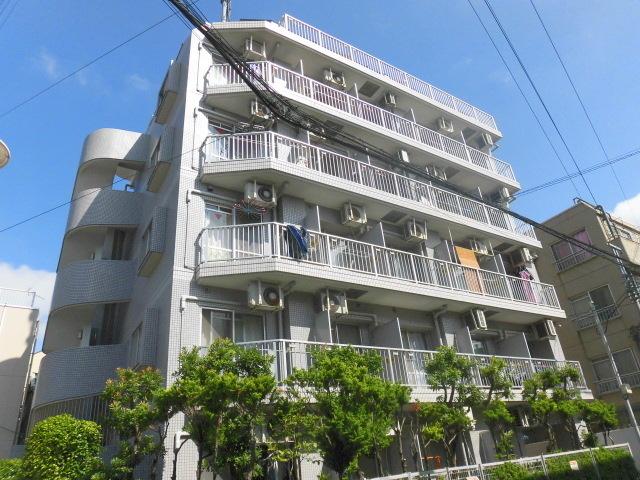 立派な造りの外観です 立派な造りの外観です