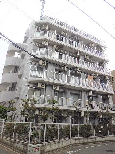 立派な造りの外観です 立派な造りの外観です