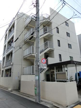 立派な造りの外観です 立派な造りの外観です
