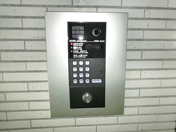 オートロックです オートロックです