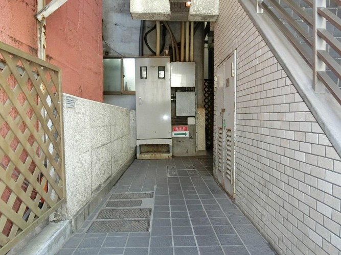 エントランスアプローチ エントランスアプローチ