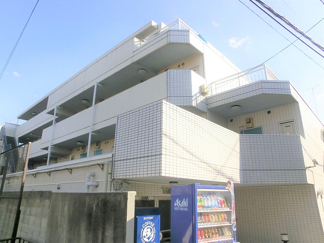 立派な造りの外観です 立派な造りの外観です