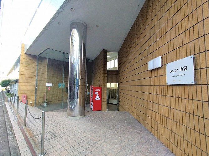 清潔感のある物件エントランスです 清潔感のある物件エントランスです