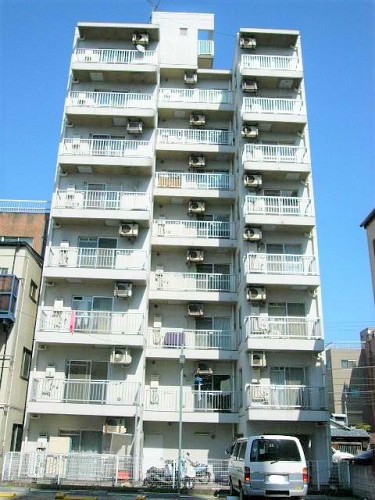 立派な造りの外観です 立派な造りの外観です