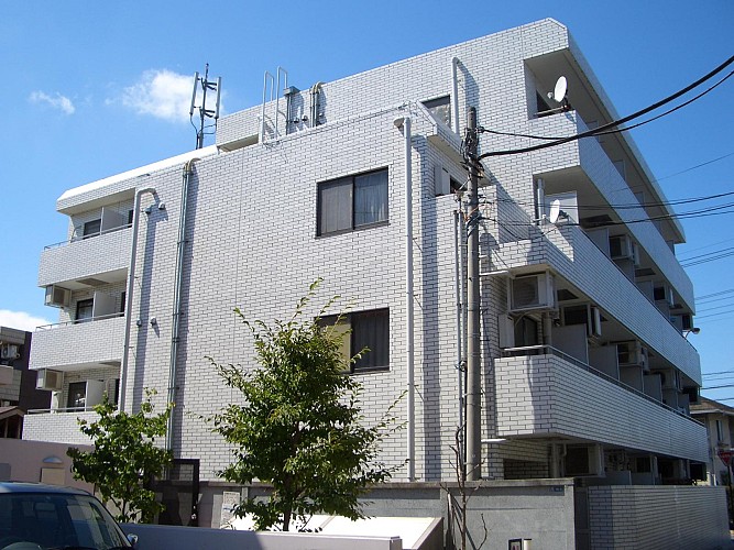 立派な造りの外観です 立派な造りの外観です
