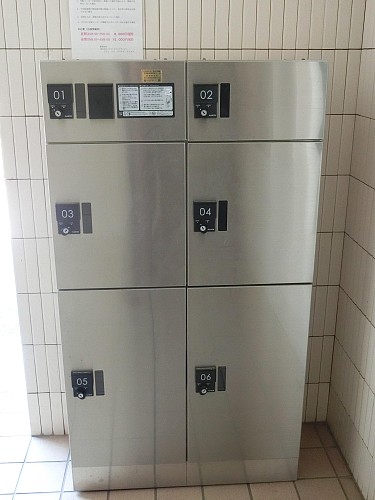 宅配ボックスです 宅配ボックスです