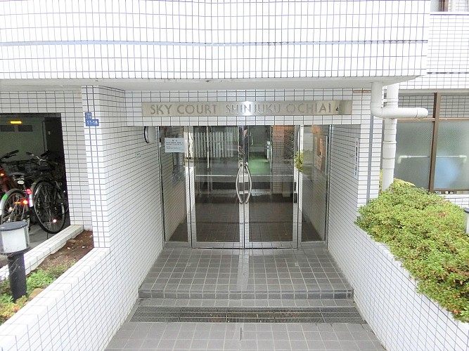 清潔感のある物件エントランスです 清潔感のある物件エントランスです