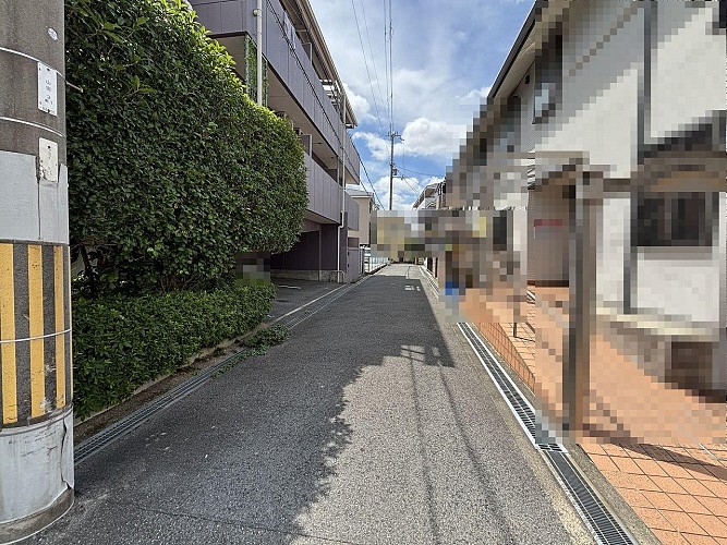 西側道路 西側道路