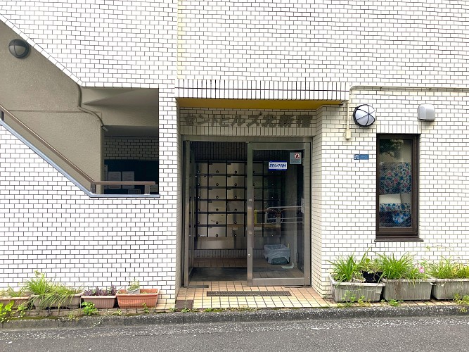 エントランス外観 エントランス外観