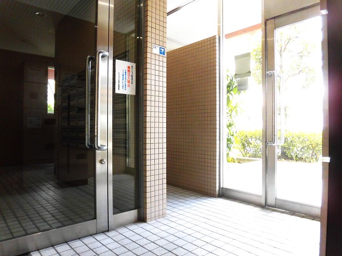 エントランスホール エントランスホール