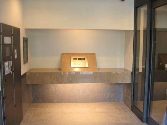 綺麗なエントランスホールです 綺麗なエントランスホールです